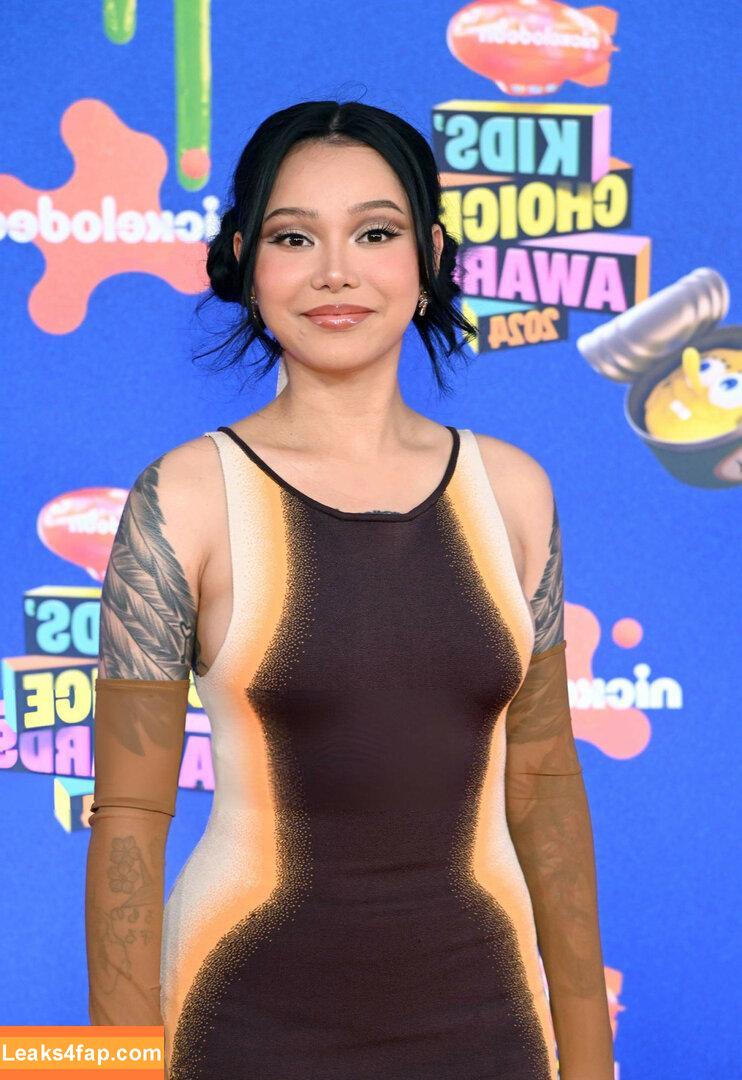 Bella Poarch / bellapoarch / bllapoarch leaked photo photo #1270