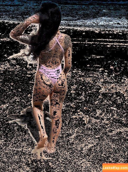 Bella Poarch / bellapoarch / bllapoarch leaked photo photo #1578