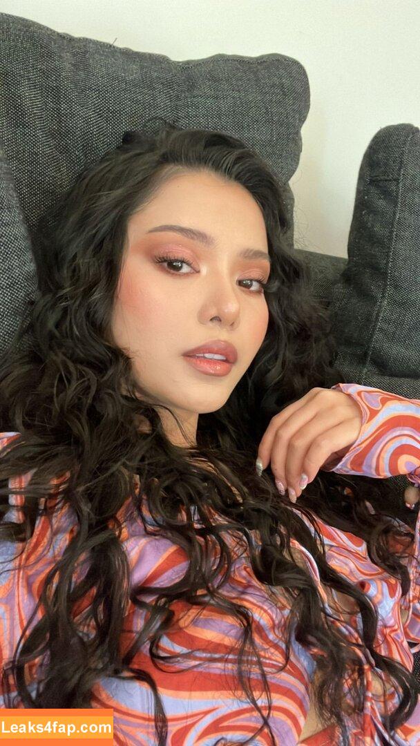 Bella Poarch / bellapoarch / bllapoarch leaked photo photo #1588