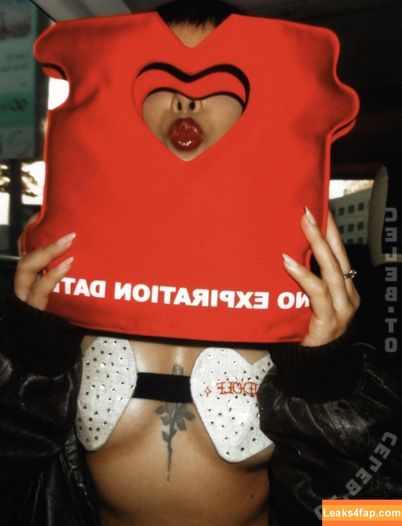 Bella Poarch / bellapoarch / bllapoarch leaked photo photo #1644