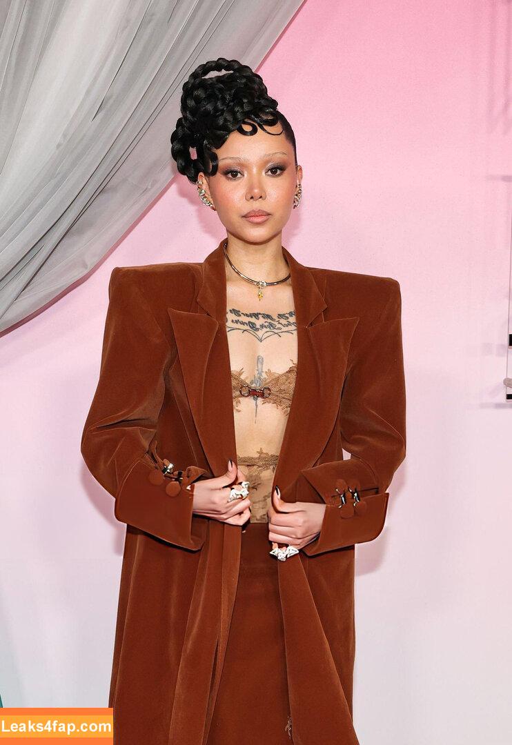 Bella Poarch / bellapoarch / bllapoarch leaked photo photo #1656