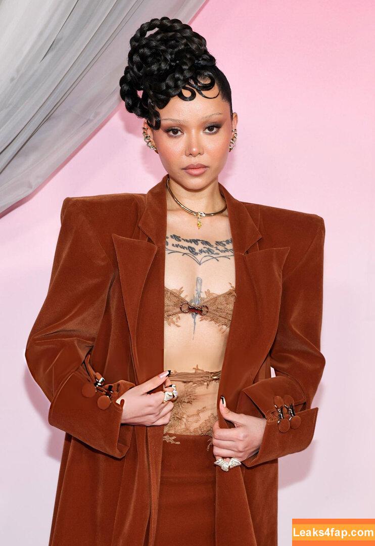 Bella Poarch / bellapoarch / bllapoarch leaked photo photo #1658