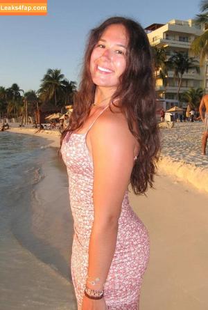 Bella Santry photo #0013
