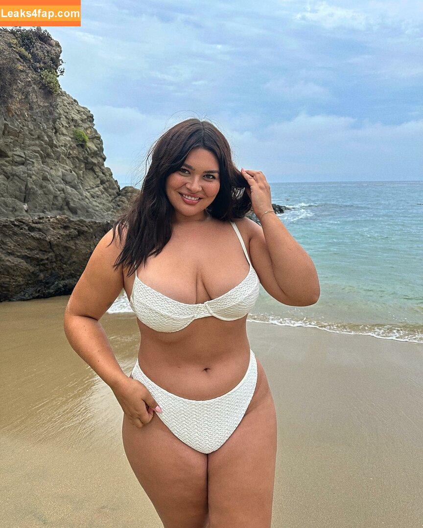 Bellaagolden / Tall Thicc Latina Model leaked photo photo #0036
