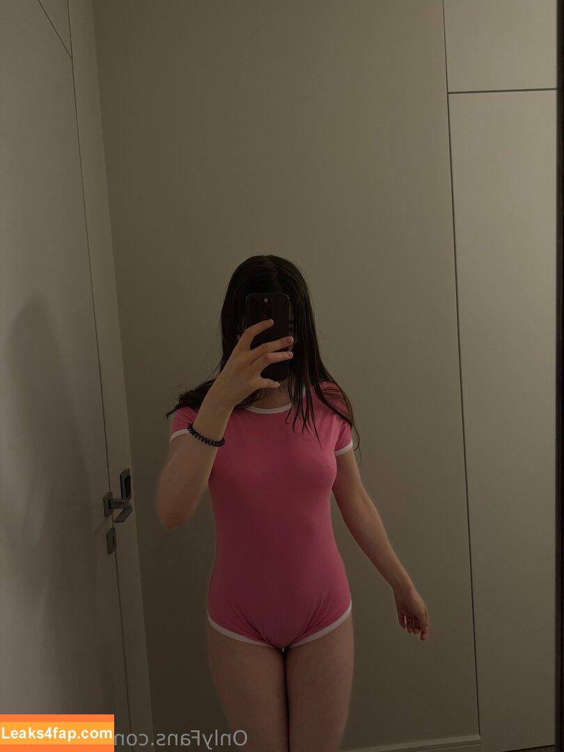 bellashyx /  leaked photo photo #0012