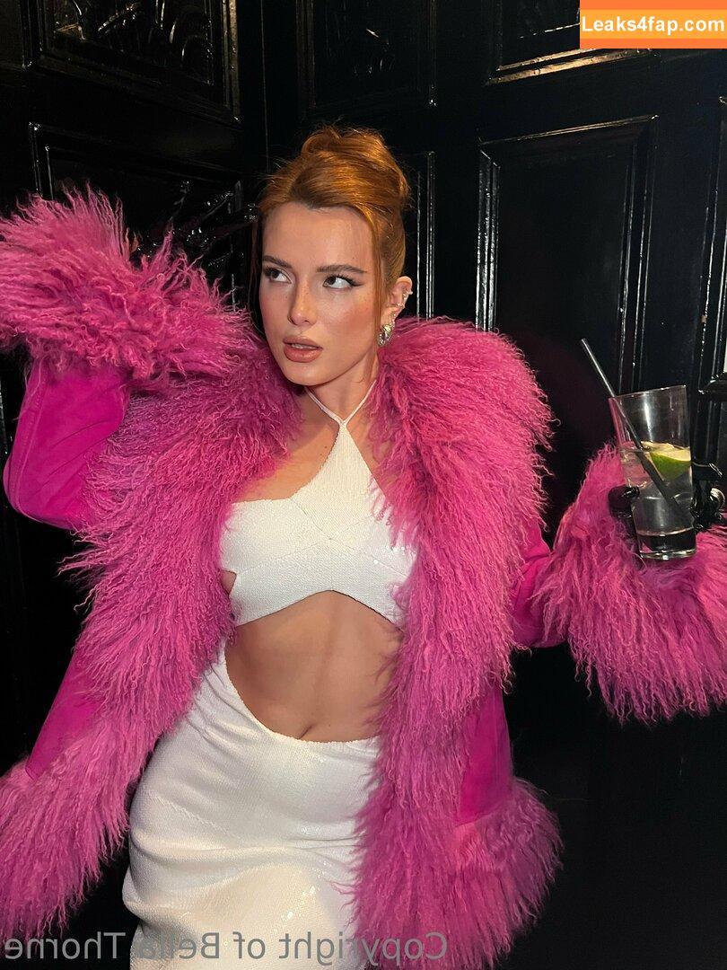 Bella Thorne / bellathorne слитое фото фото #0411