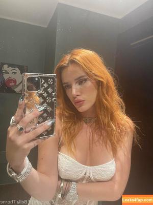 Bella Thorne фото #0316