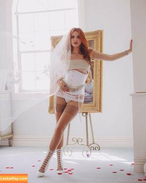 Bella Thorne фото #0394