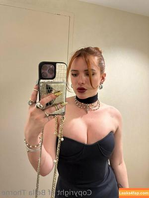 Bella Thorne фото #0428