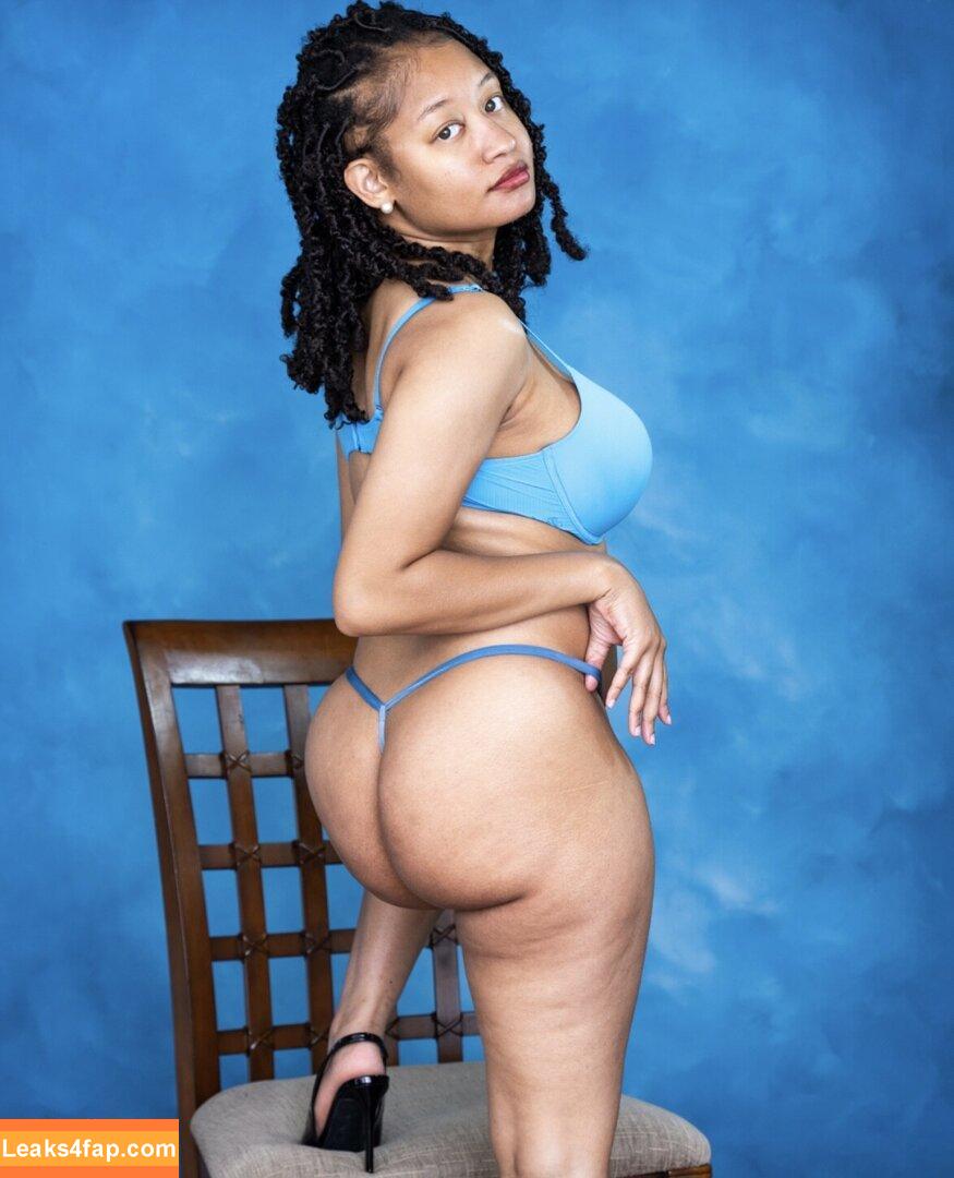 Belle_Bottomz / BelleBottomz leaked photo photo #0022