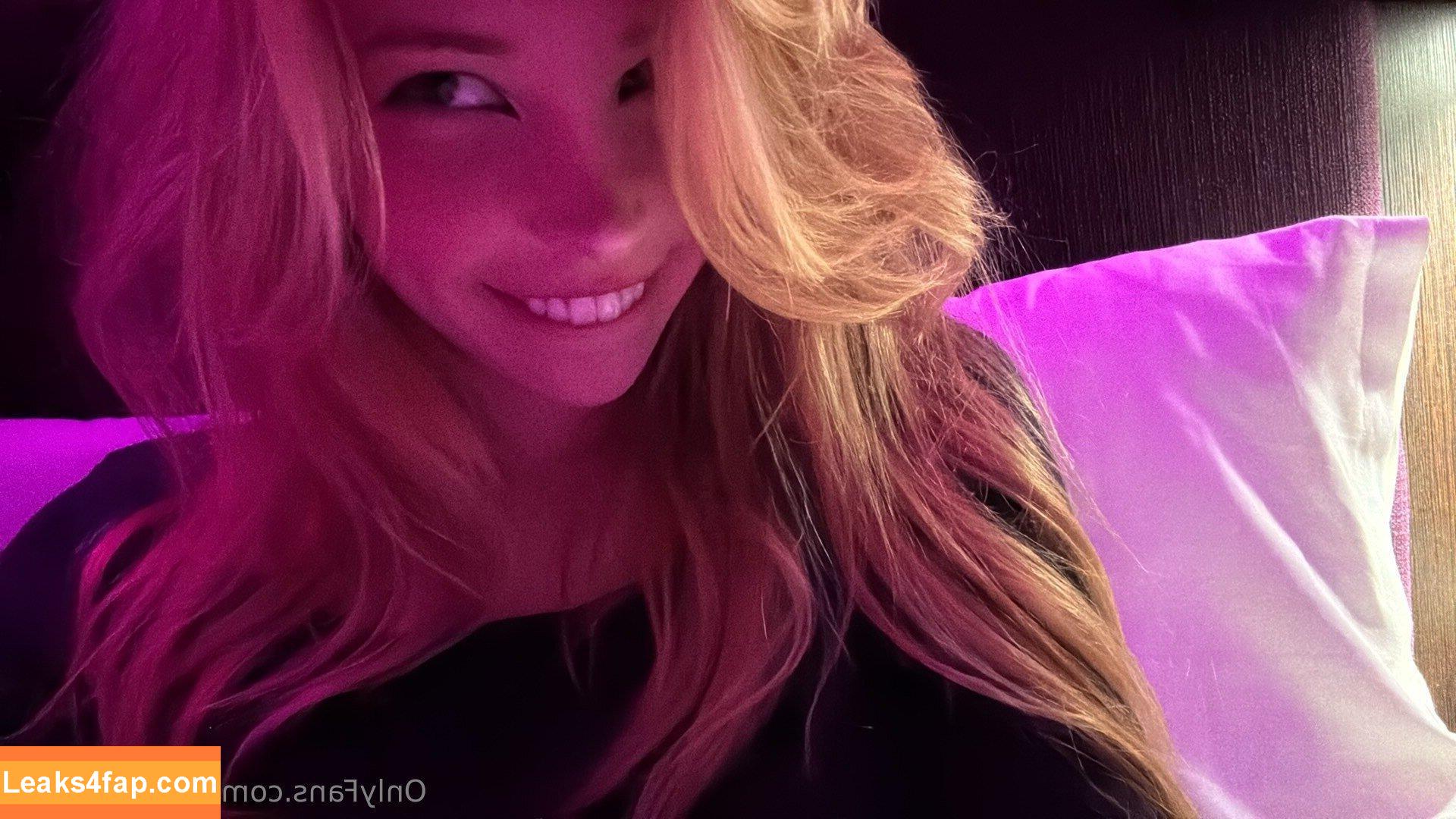 Belle Delphine / Socials / belle.delphine / belledelphine / https: leaked photo photo #10172