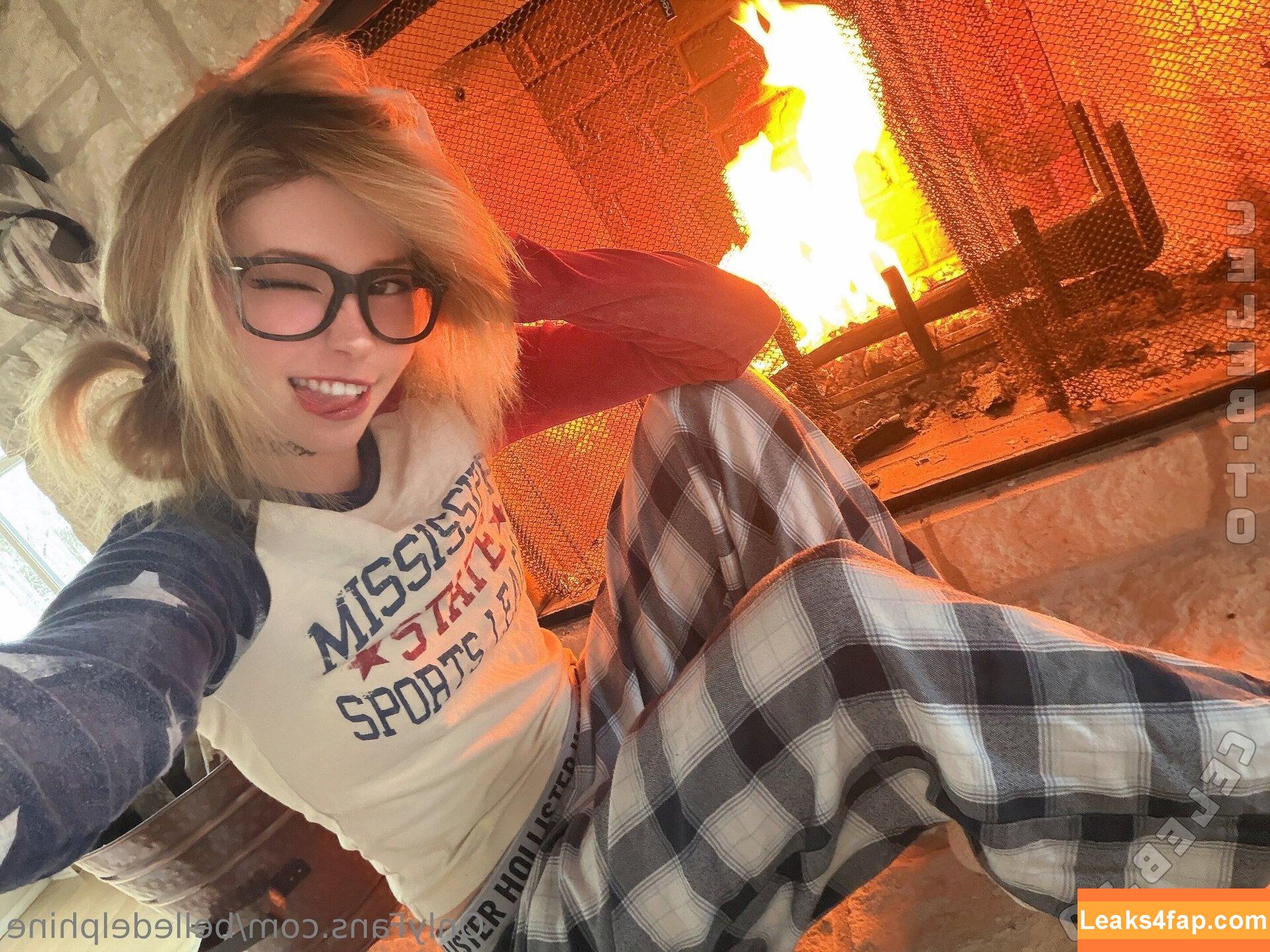 Belle Delphine / Socials / belledelphine / https: / missingmiley leaked photo photo #10414