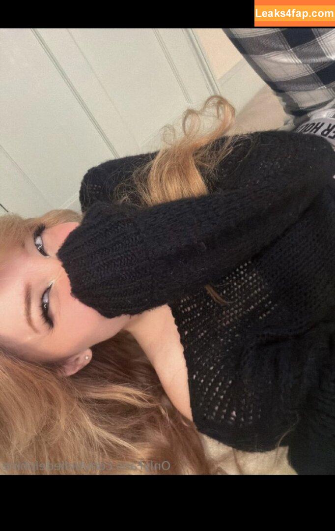 Belle Delphine / Socials / belledelphine / https: / missingmiley leaked photo photo #10439