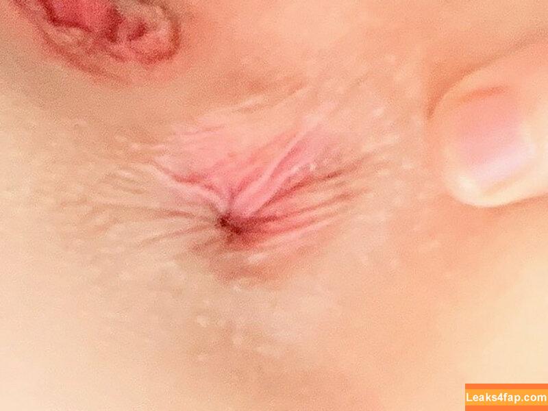 Belle Delphine / Socials / belledelphine / https: / missingmiley leaked photo photo #10457