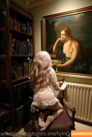 Belle Delphine photo #4078