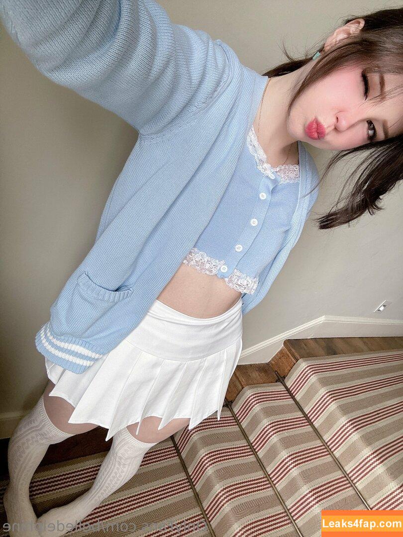 Belle Delphine / Socials / belledelphine / https: / missingmiley слитое фото фото #6713