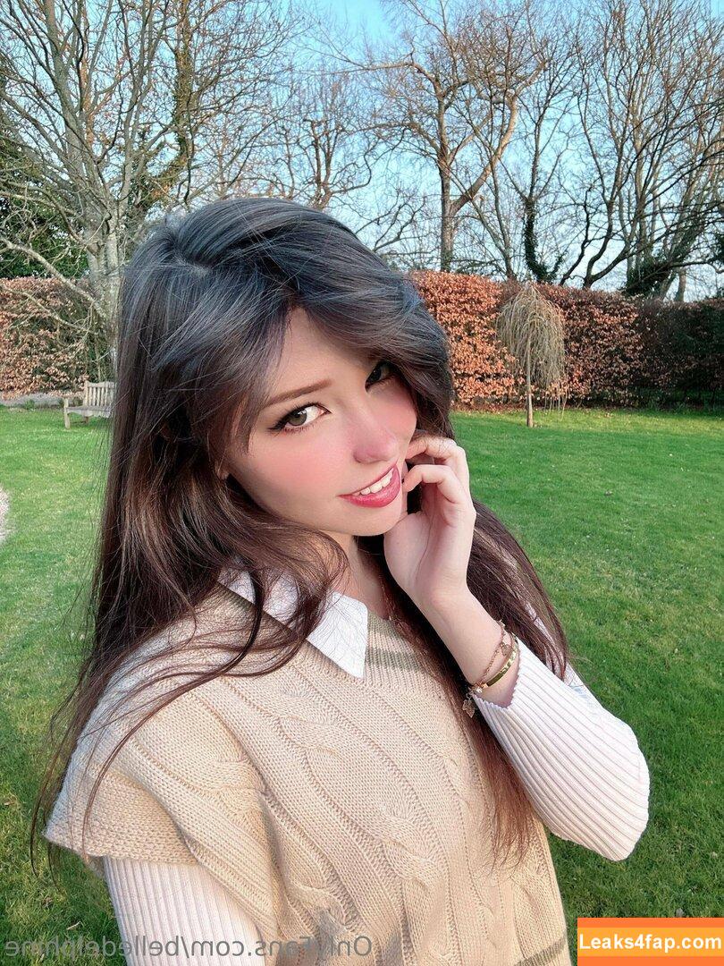 Belle Delphine / Socials / belledelphine / https: / missingmiley слитое фото фото #6725
