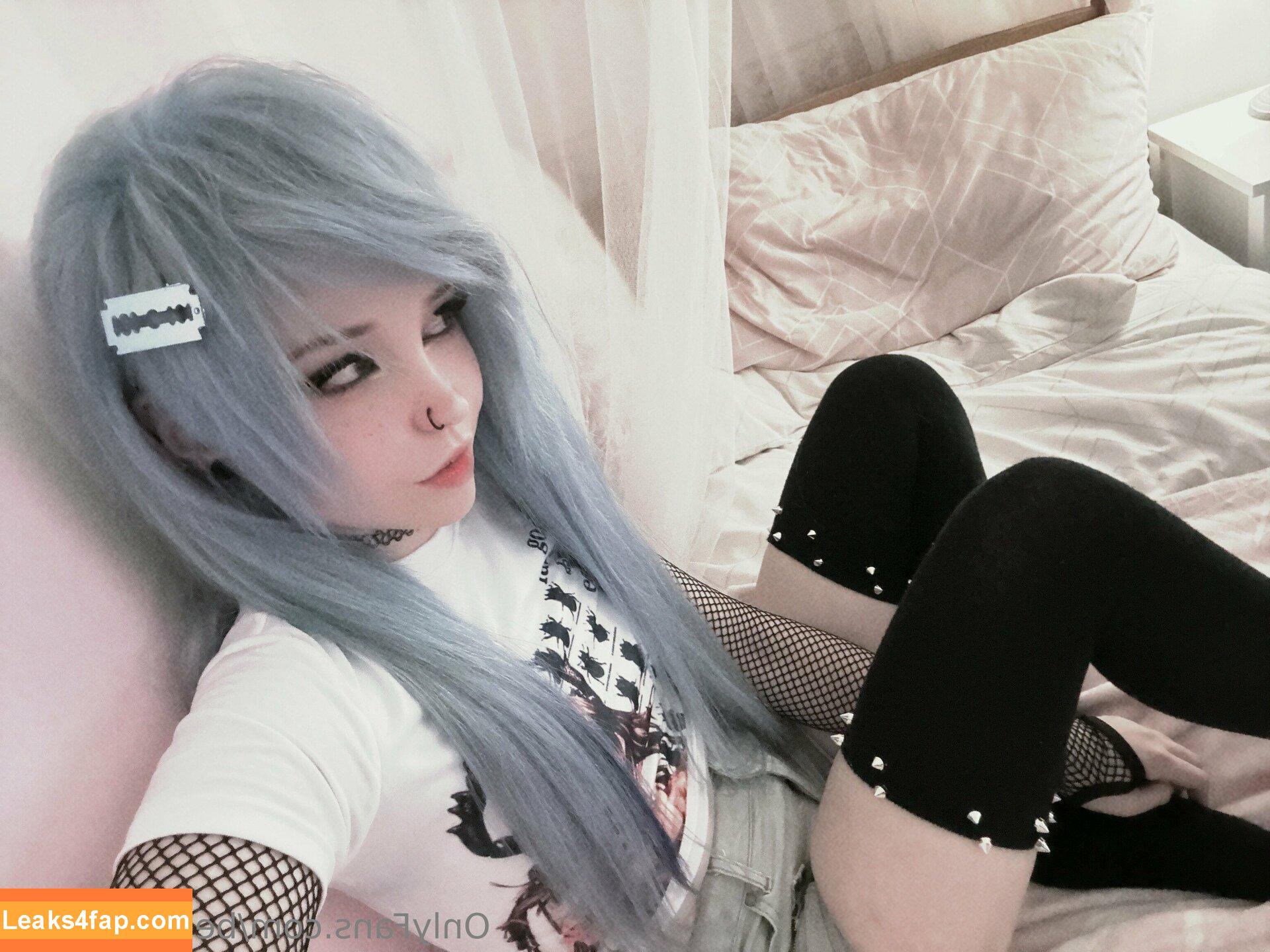Belle Delphine / Socials / belledelphine / https: / missingmiley слитое фото фото #6957