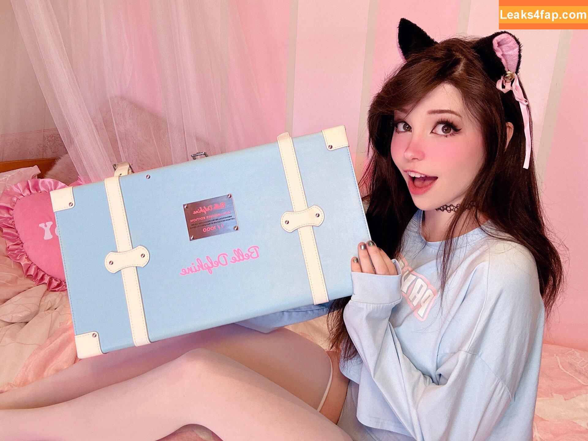 Belle Delphine / Socials / belledelphine / https: / missingmiley слитое фото фото #6989