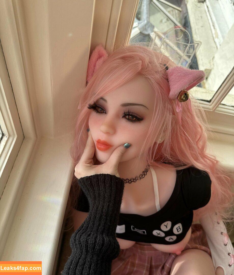 Belle Delphine / Socials / belledelphine / https: / missingmiley слитое фото фото #7285