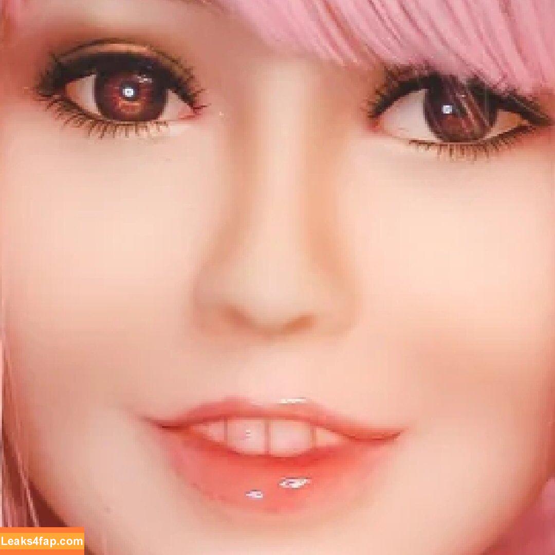Belle Delphine / Socials / belledelphine / https: / missingmiley слитое фото фото #7287