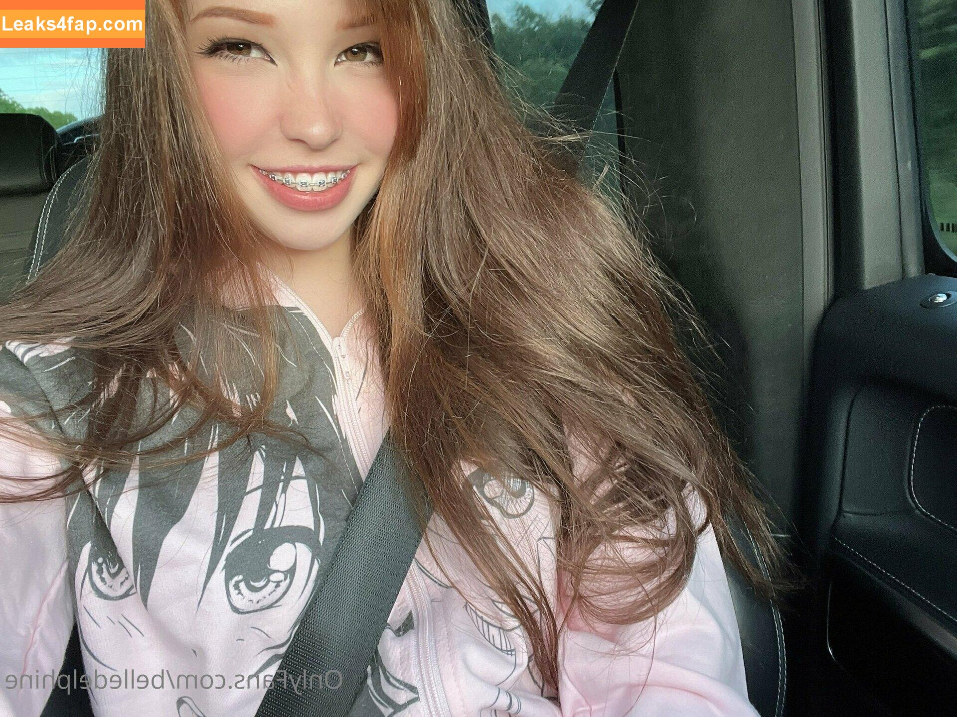 Belle Delphine / Socials / belledelphine / https: / missingmiley слитое фото фото #7924