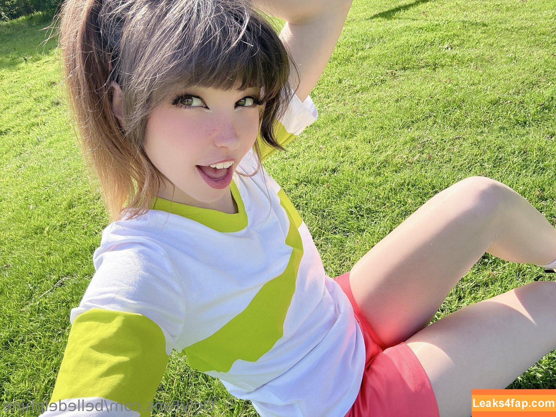 Belle Delphine / Socials / belledelphine / https: / missingmiley слитое фото фото #8019