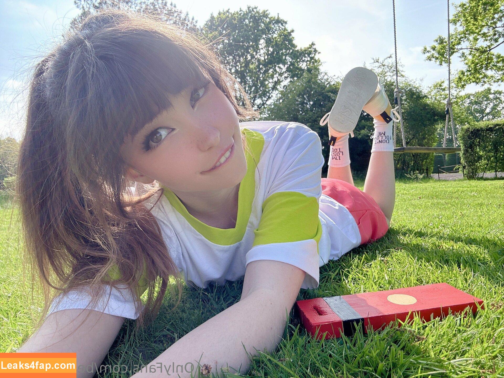 Belle Delphine / Socials / belledelphine / https: / missingmiley слитое фото фото #8022