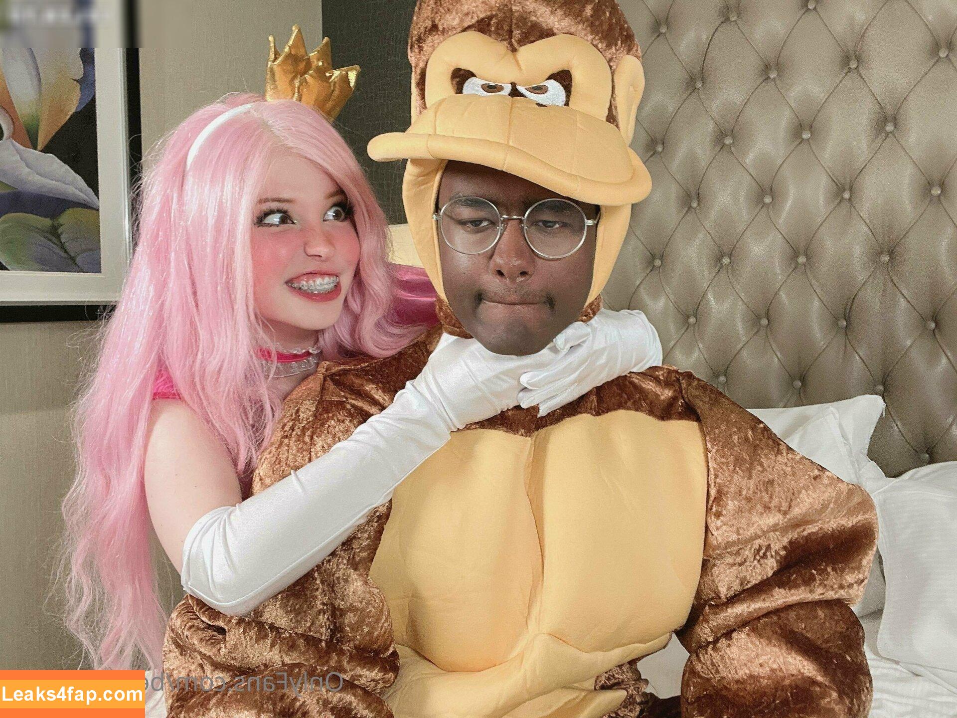 Belle Delphine / Socials / belledelphine / https: / missingmiley слитое фото фото #8579