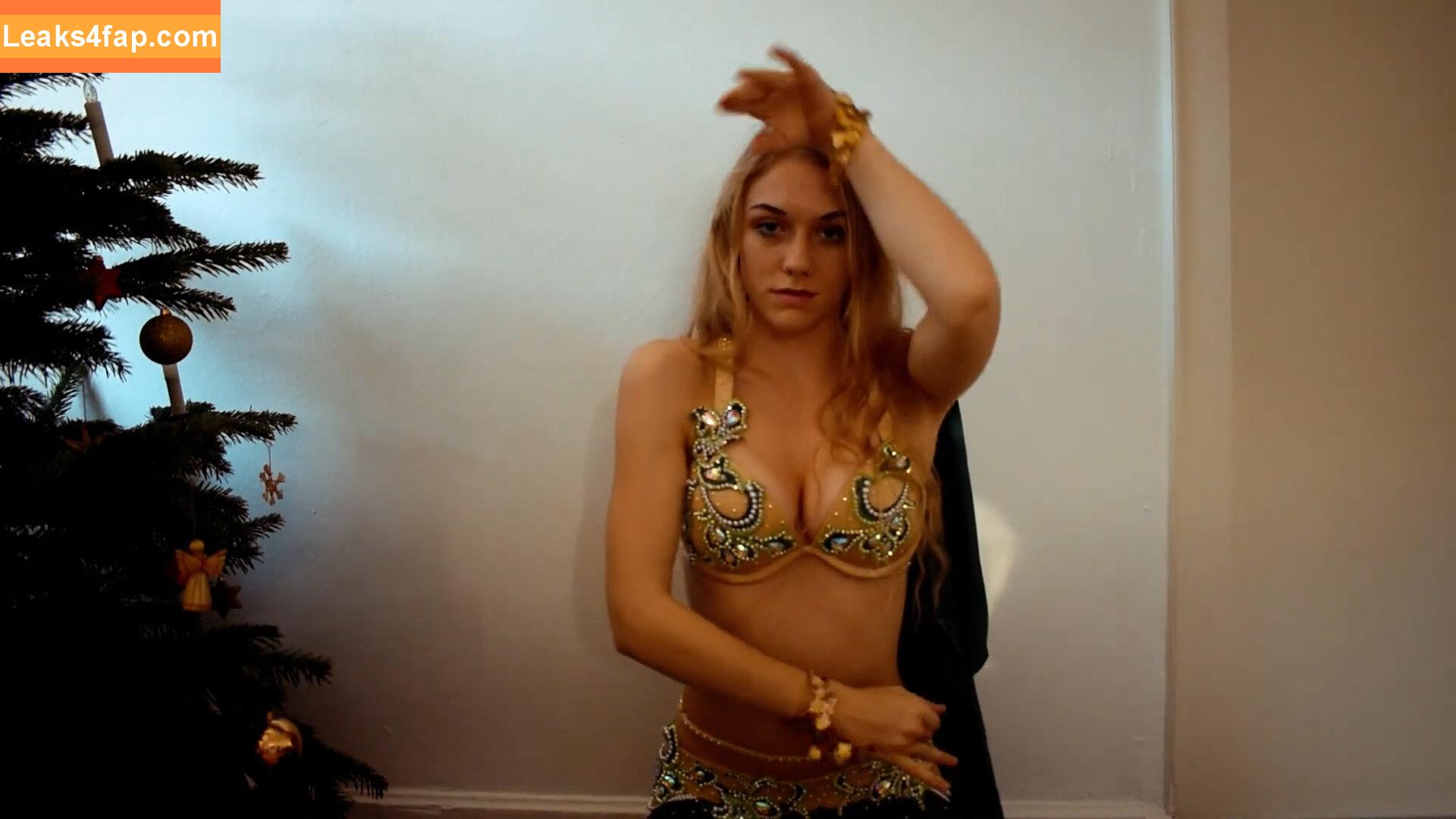 Belly Dancer Lisa / korneelcia / lisajeanbellydance слитое фото фото #0002