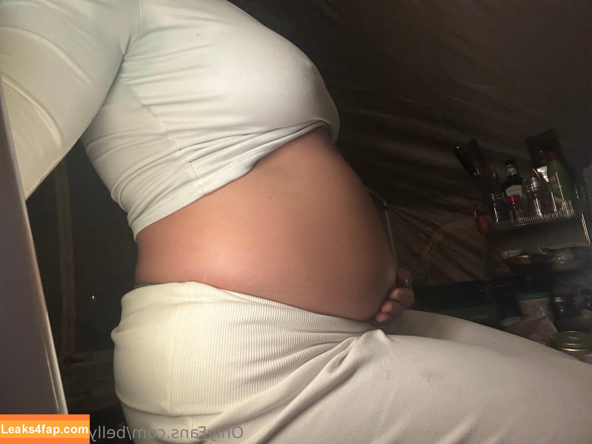 bellygoddessxo / blonde_goddessxo leaked photo photo #0005