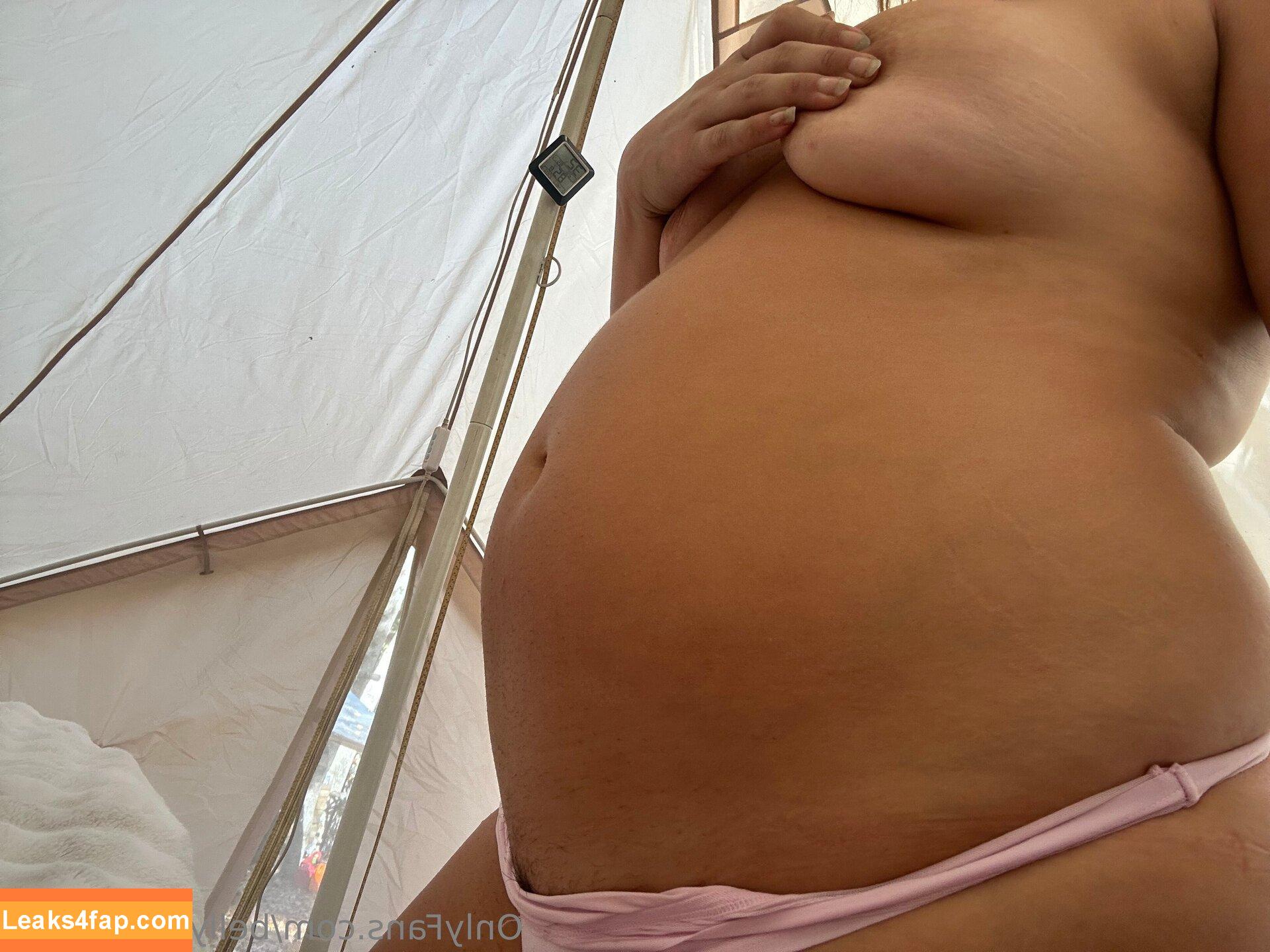 bellygoddessxo / blonde_goddessxo leaked photo photo #0006