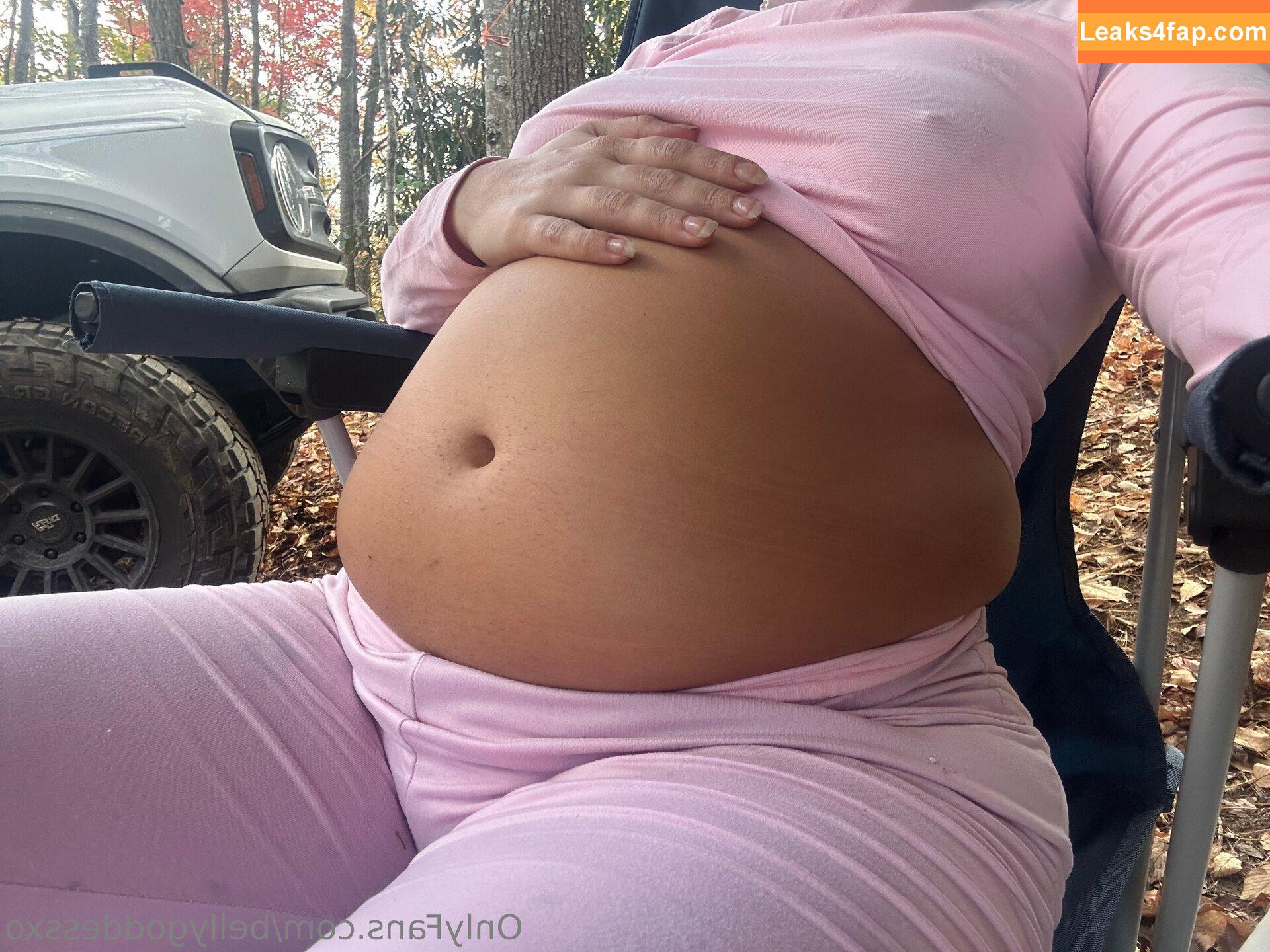 bellygoddessxo / blonde_goddessxo leaked photo photo #0025