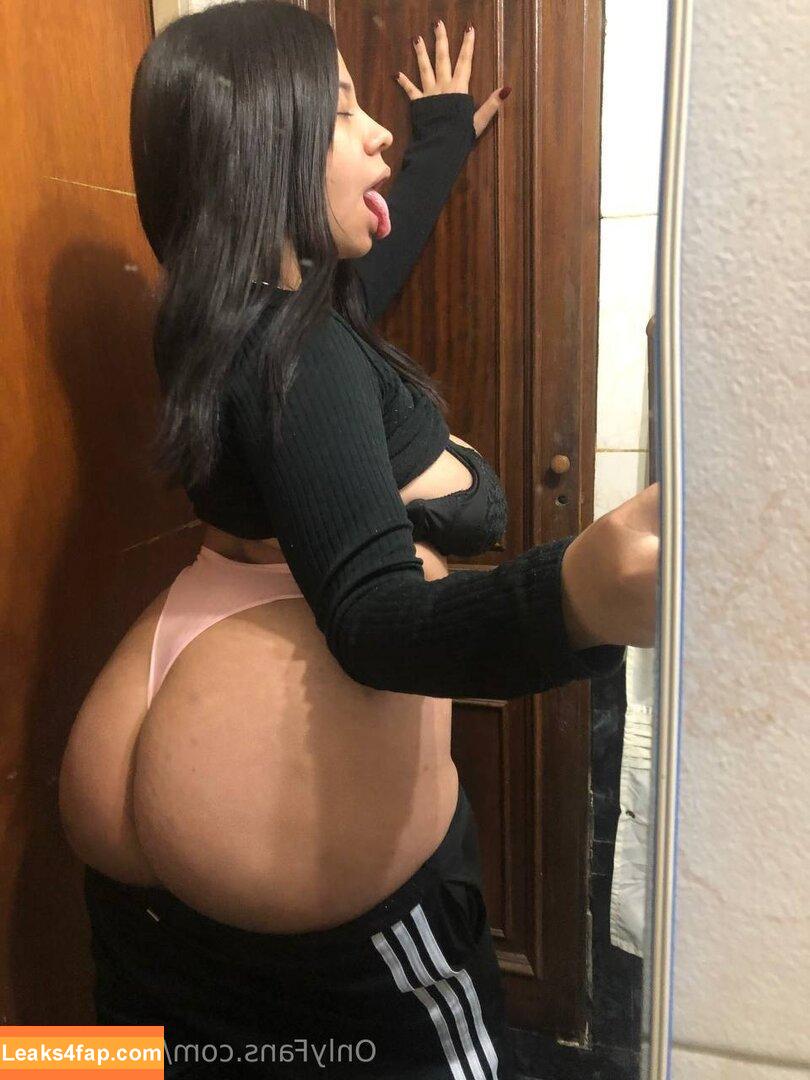 beluluuwu / belulu_delulu leaked photo photo #0025