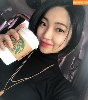 Beo Deul Jeong 정버들 фото #0123