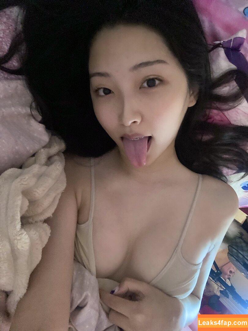 Berk.mom leaked photo photo #0018