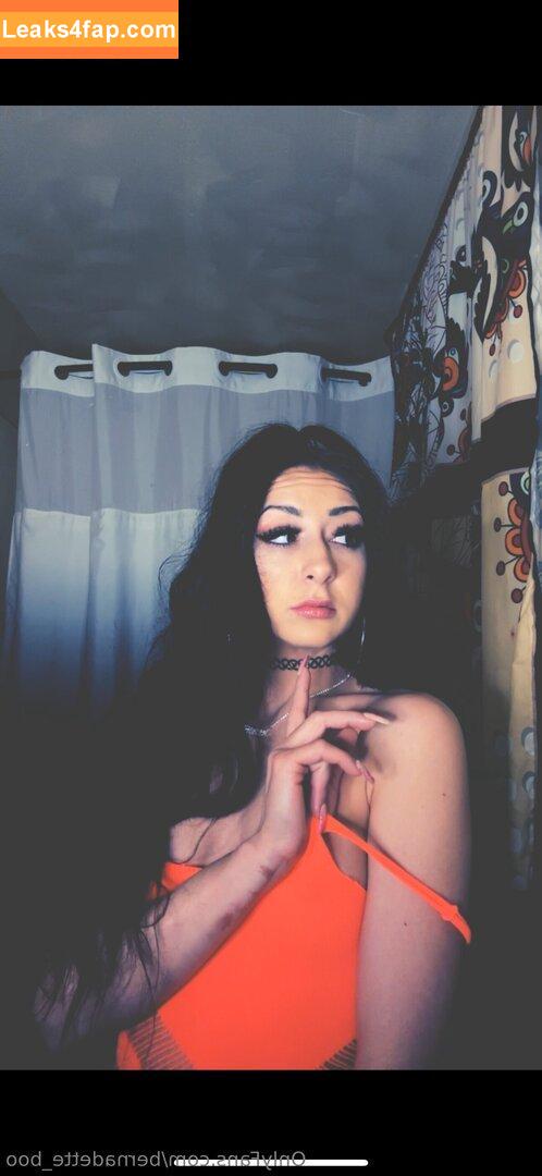 bernadette_boo /  leaked photo photo #0002