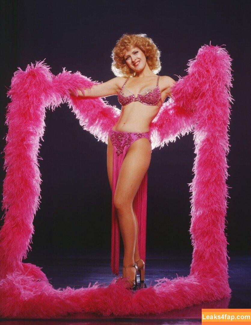 Bernadette Peters /  leaked photo photo #0003