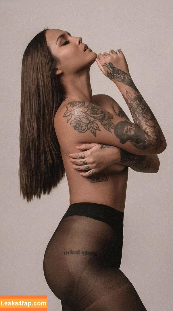 Bernadettetur leaked photo photo #0137