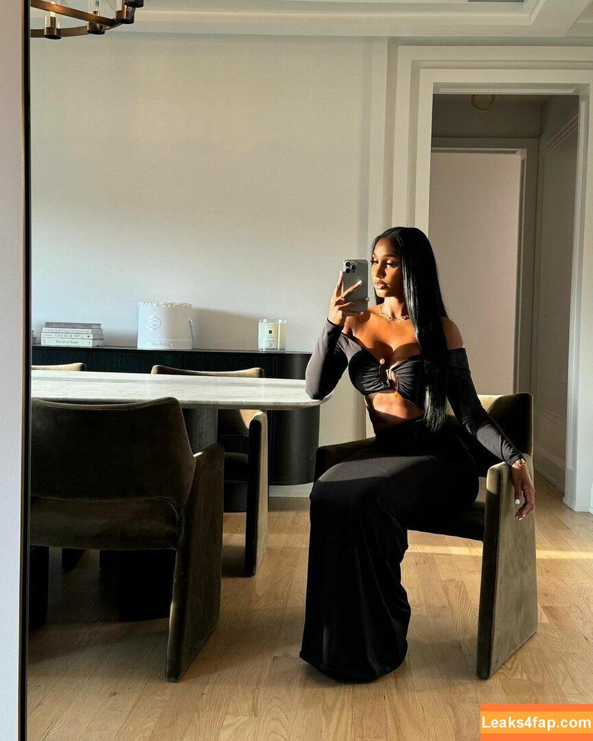 Bernice Burgos / realberniceburgos leaked photo photo #0157