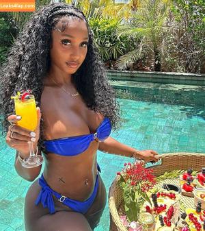 Bernice Burgos photo #0159