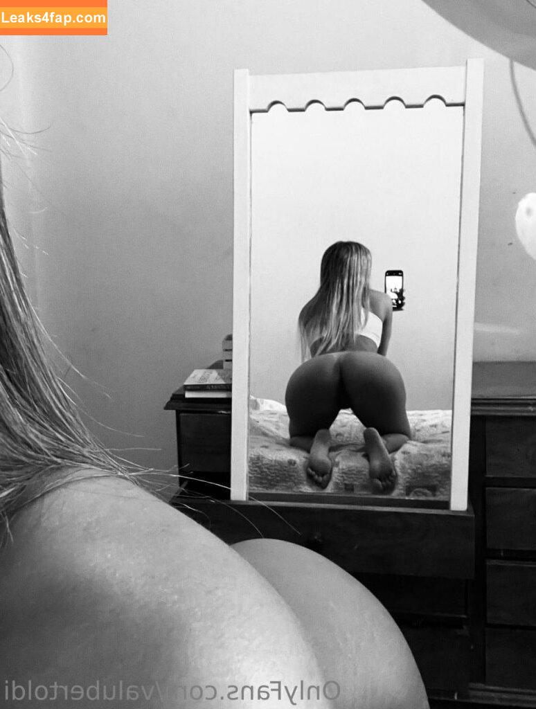 Bertoldi /  leaked photo photo #0001