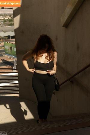 Bess Breast photo #0141