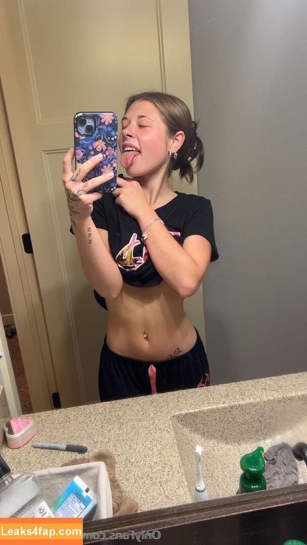bestofblakely /  leaked photo photo #0040