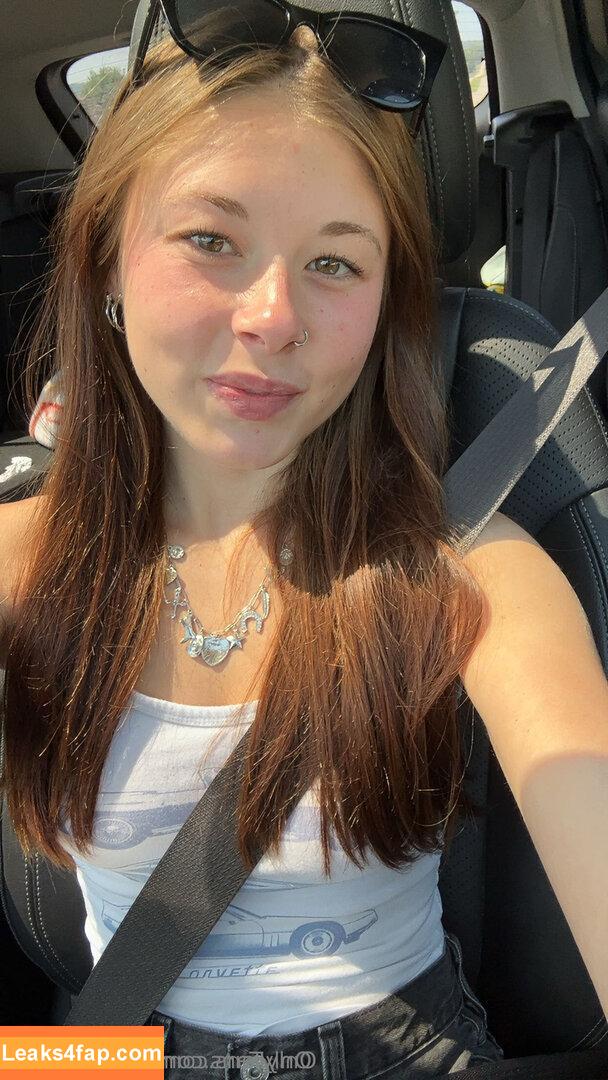 bestofblakely /  leaked photo photo #0050
