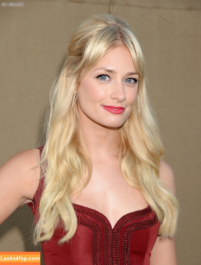 Beth Behrs / bethbehrs / bethquinn1 leaked photo photo #0105