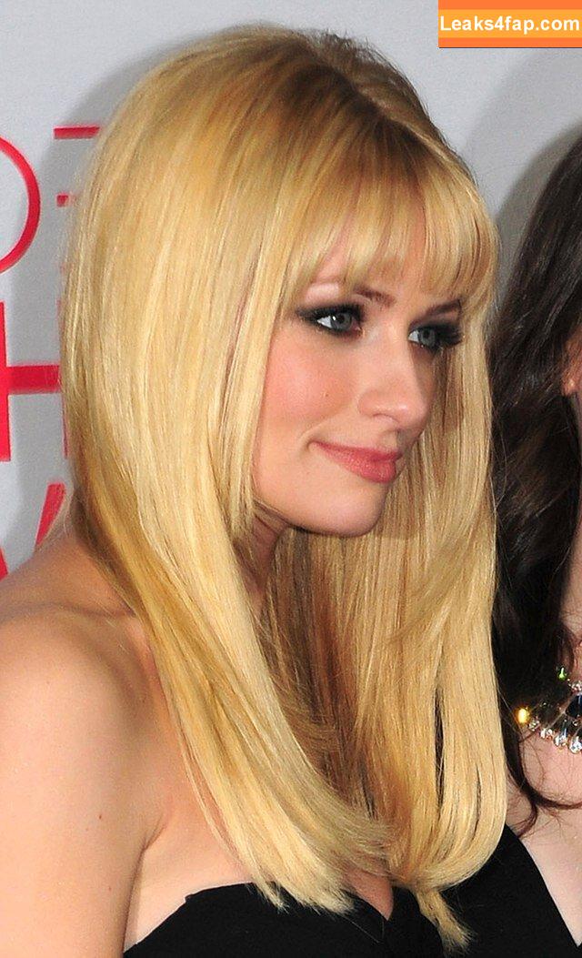 Beth Behrs / bethbehrs слитое фото фото #0174
