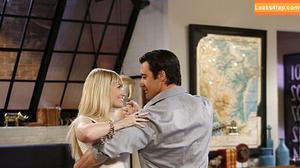 Beth Behrs photo #0197