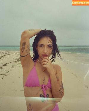 Beth.sal photo #0038