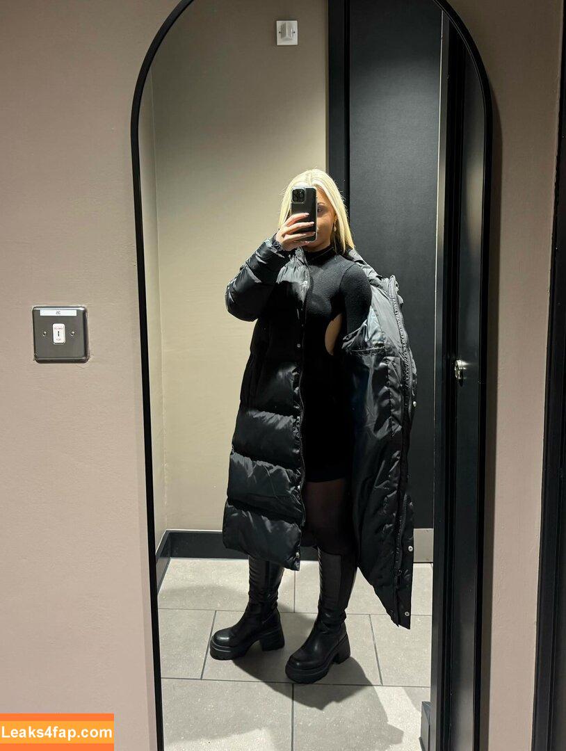 Beth Tucker / betht.fit leaked photo photo #0098